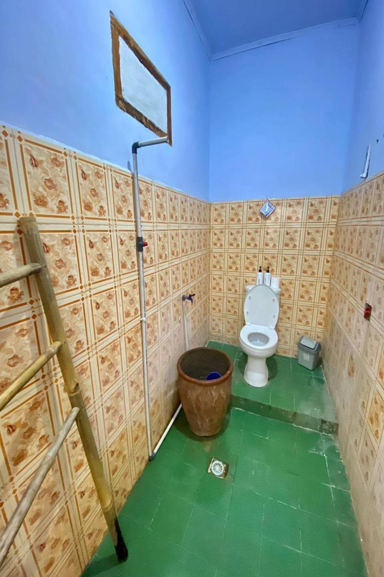 Duyung Rooms & Resto Gerupuk Bumbang Zewnętrze zdjęcie