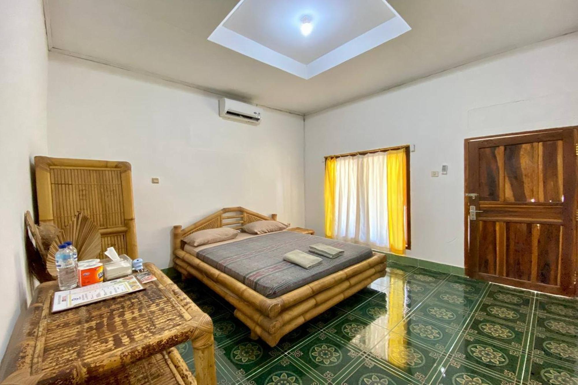 Duyung Rooms & Resto Gerupuk Bumbang Zewnętrze zdjęcie