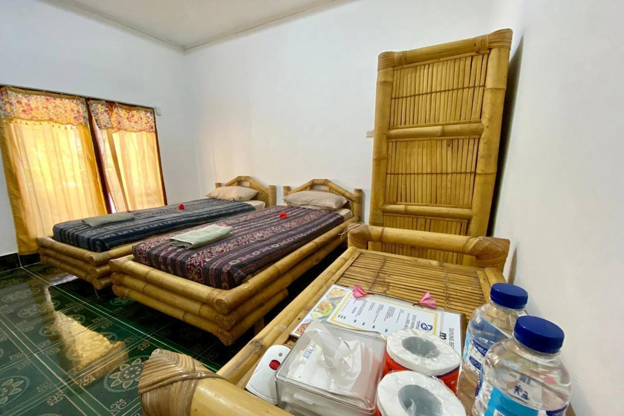 Duyung Rooms & Resto Gerupuk Bumbang Zewnętrze zdjęcie