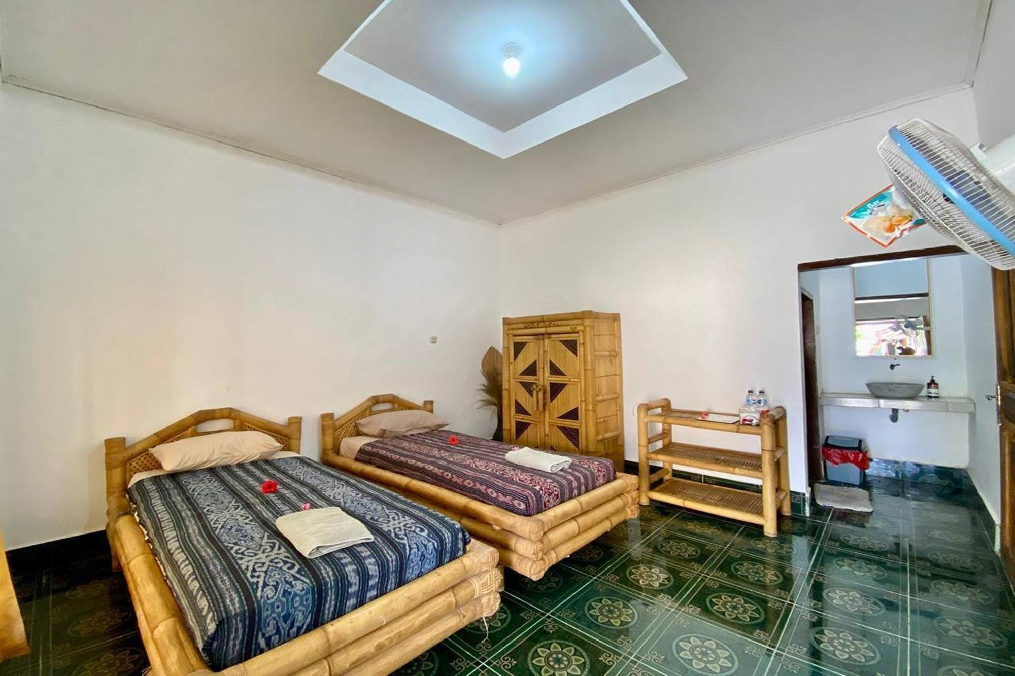 Duyung Rooms & Resto Gerupuk Bumbang Zewnętrze zdjęcie