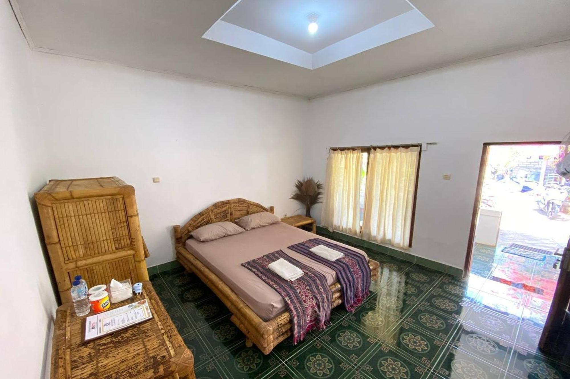 Duyung Rooms & Resto Gerupuk Bumbang Zewnętrze zdjęcie