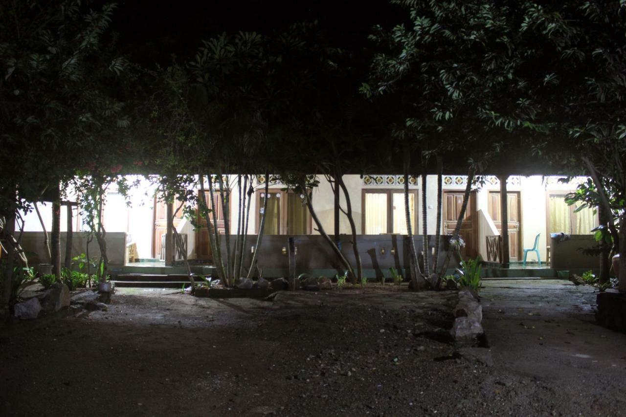 Duyung Rooms & Resto Gerupuk Bumbang Zewnętrze zdjęcie